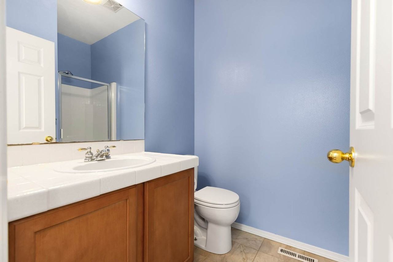 5031 Ne 4th Pl - Photo 3 of 19