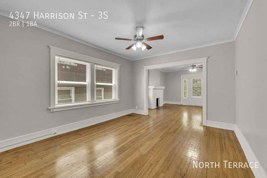 4347 Harrison St #3S - Photo 7 of 18