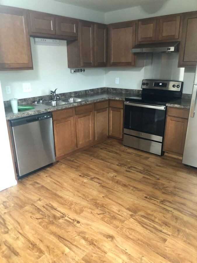 1043 Scarborough Ct #K3 - Photo 2 of 10