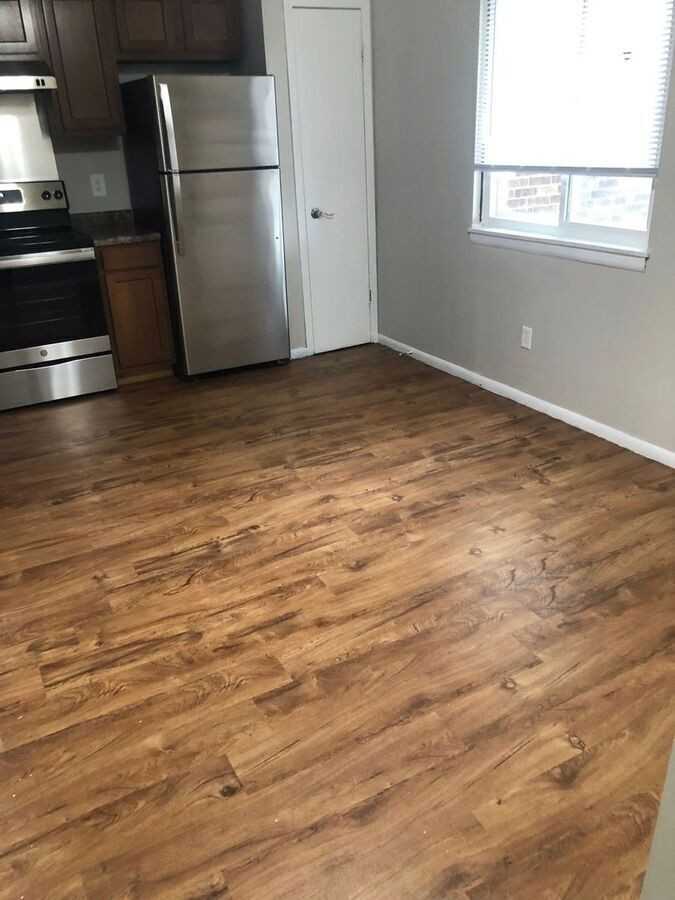 1043 Scarborough Ct #K3 - Photo 3 of 10