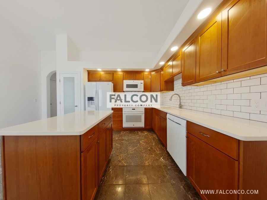 8369 Twinberry Pt - Photo 3 of 22