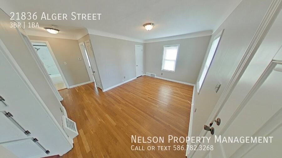 21836 Alger St - Photo 2 of 10