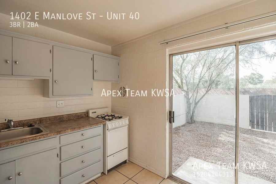 1402 E Manlove St #40 - Photo 5 of 30