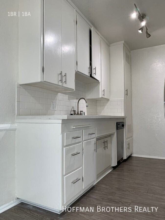 4845 W Slauson Ave #5 - Photo 3 of 13