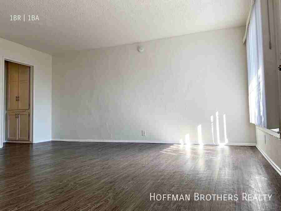 4845 W Slauson Ave #5 - Photo 4 of 13
