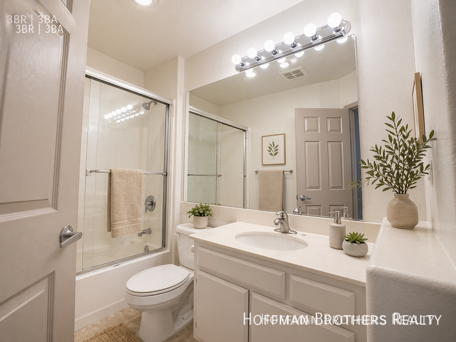 10133 Tabor St #10 - Photo 4 of 8