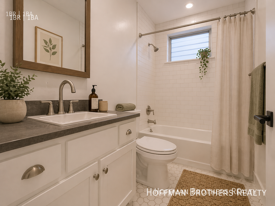 1162 N Orange Grove Ave #3 - Photo 3 of 4