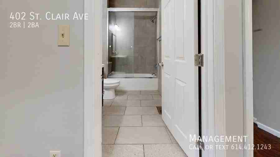 402 Saint Clair Ave - Photo 7 of 10