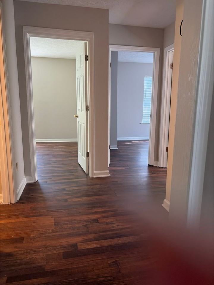 40 Monroe Ave - Photo 4 of 10