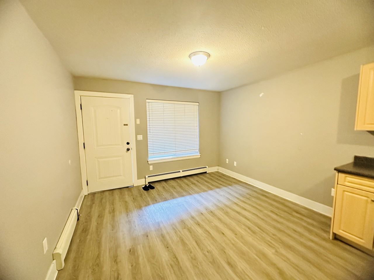 9751 160A Street - Photo 3 of 7