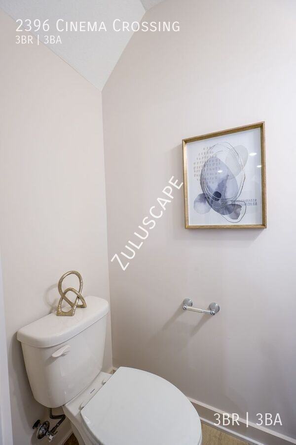 2396 Cinema Crossing - Photo 7 of 19