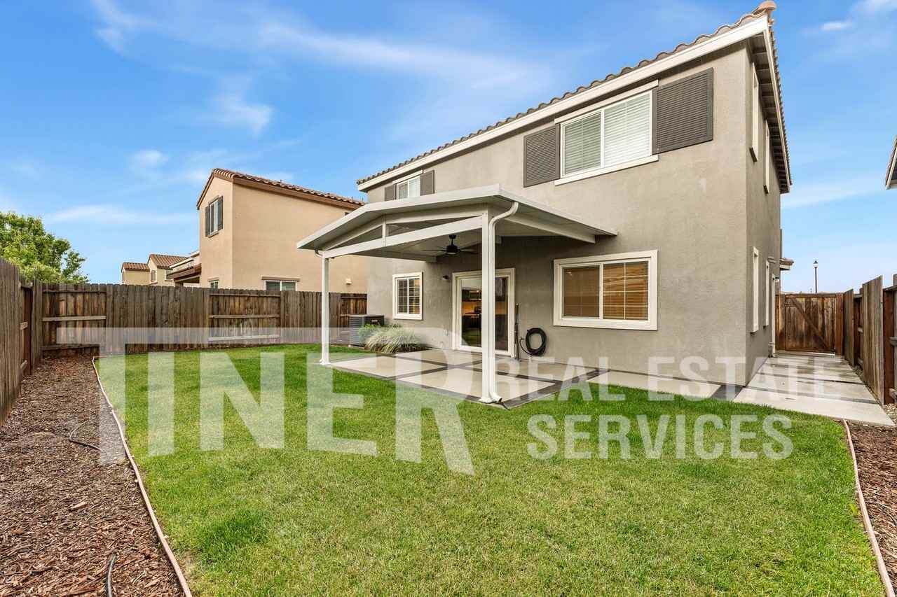 5032 Cloud Burst Way - Photo 4 of 28