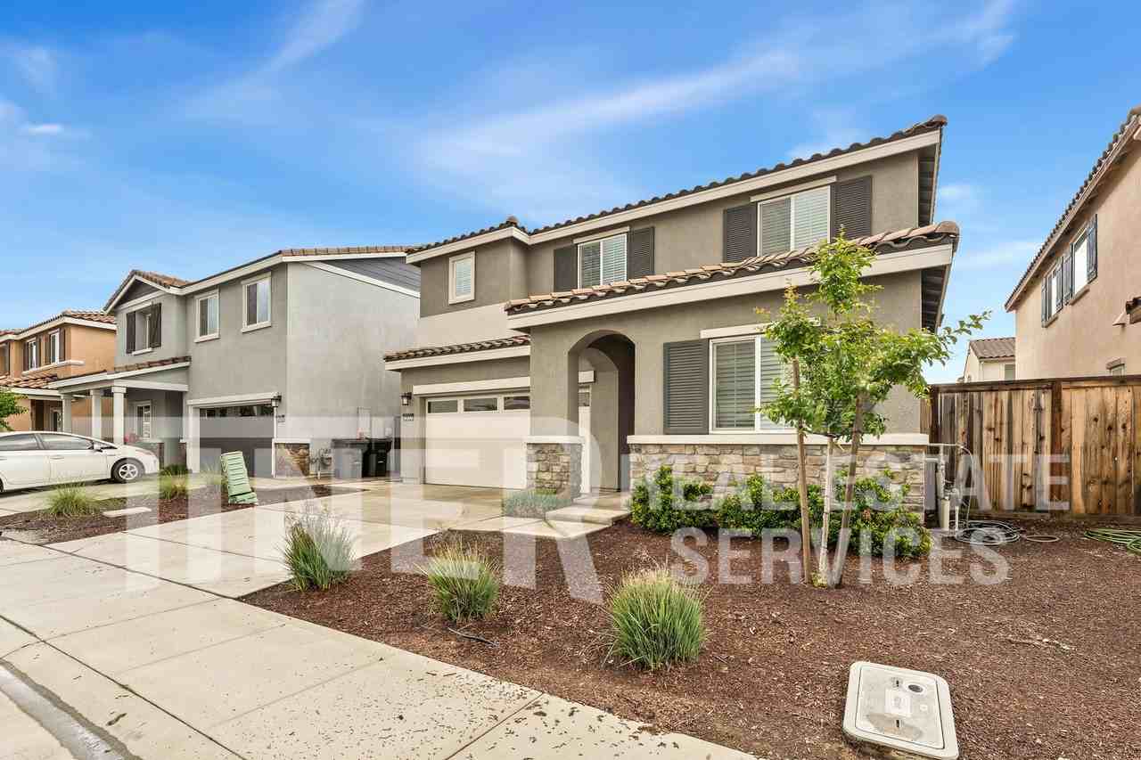 5032 Cloud Burst Way - Photo 5 of 28