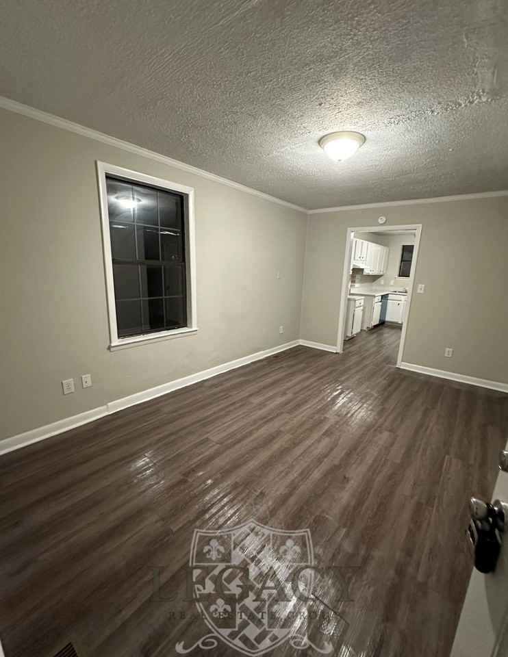 508 Cedarmont Dr #1 - Photo 2 of 7
