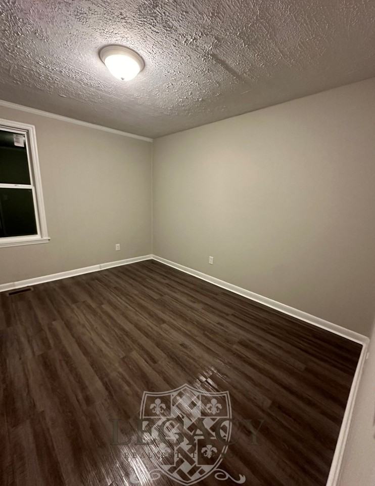 508 Cedarmont Dr #1 - Photo 5 of 7