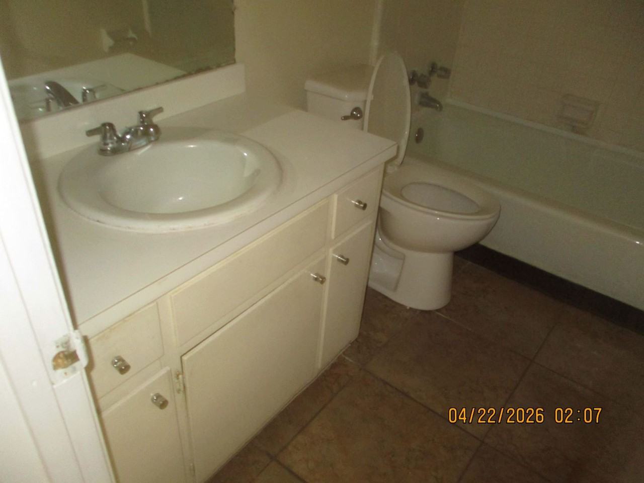 1610 Whisperwood St Apt A - Photo 4 of 9