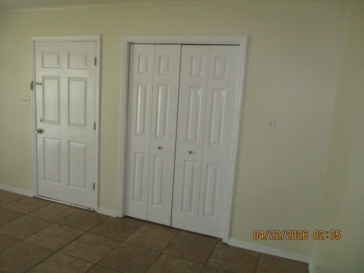 1610 Whisperwood St Apt A - Photo 6 of 9