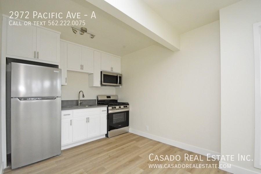 2972 Pacific Ave #A - Photo 4 of 9