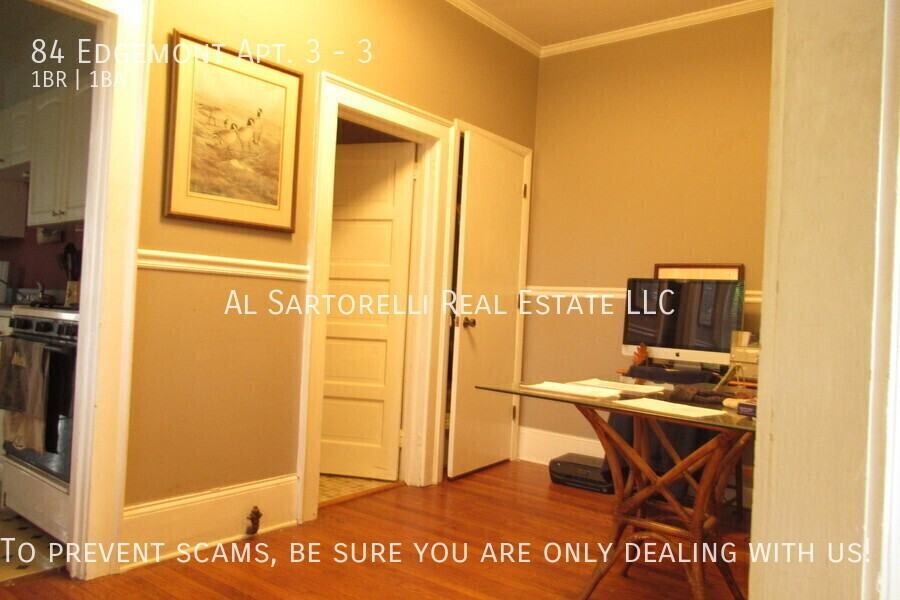 84 Edgemont Rd Apt 3 #3 - Photo 4 of 14