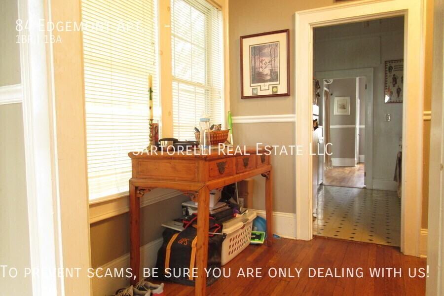 84 Edgemont Rd Apt 3 #3 - Photo 6 of 14