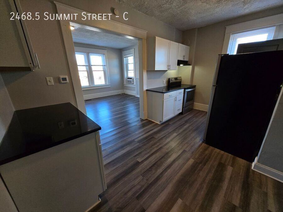 24685 Summit St #C - Photo 2 of 11