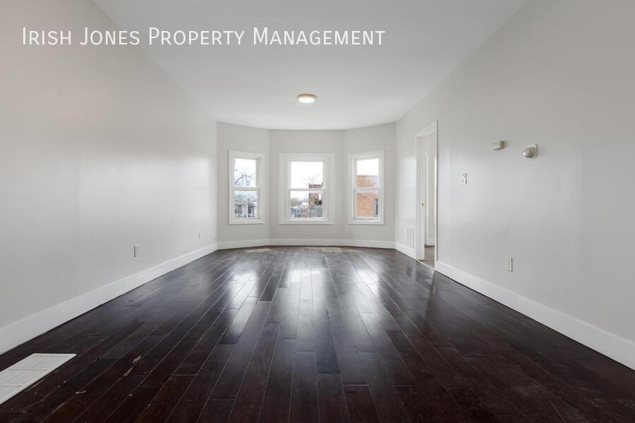 308 Breckenridge St #2 - Photo 2 of 15