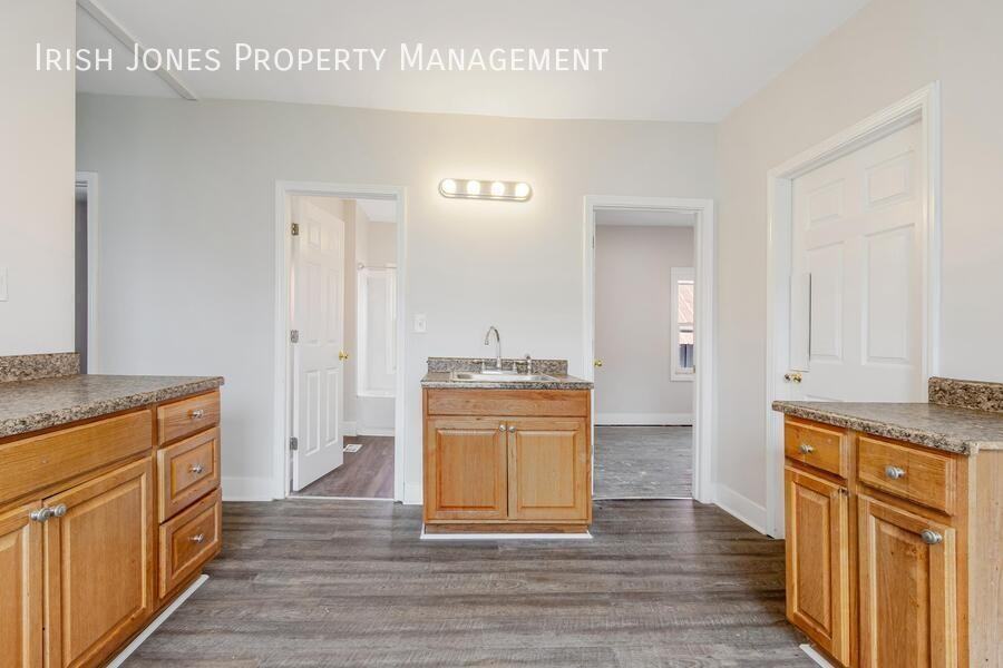 308 Breckenridge St #2 - Photo 4 of 15