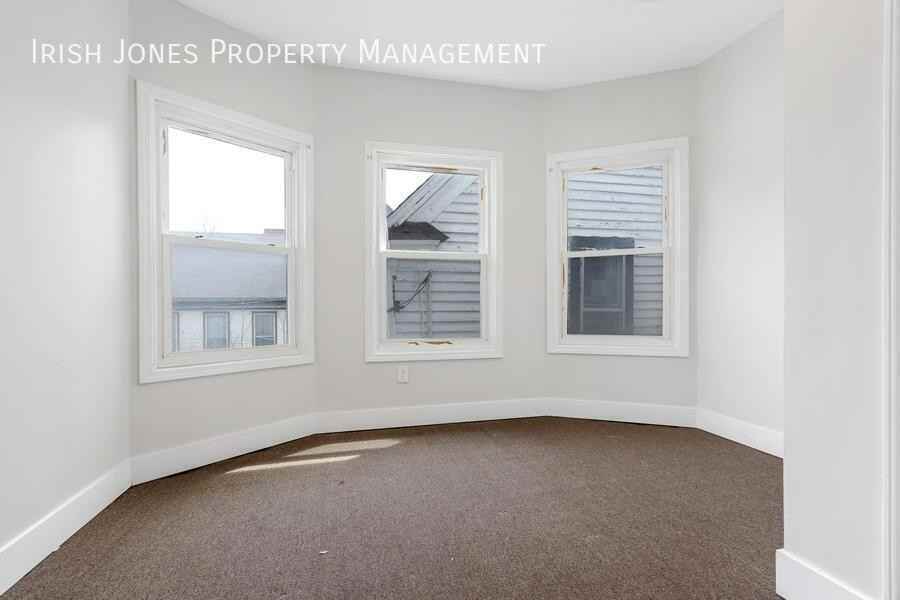 308 Breckenridge St #2 - Photo 6 of 15