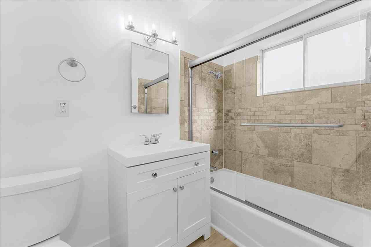 12250 Grevillea Ave #B - Photo 7 of 18