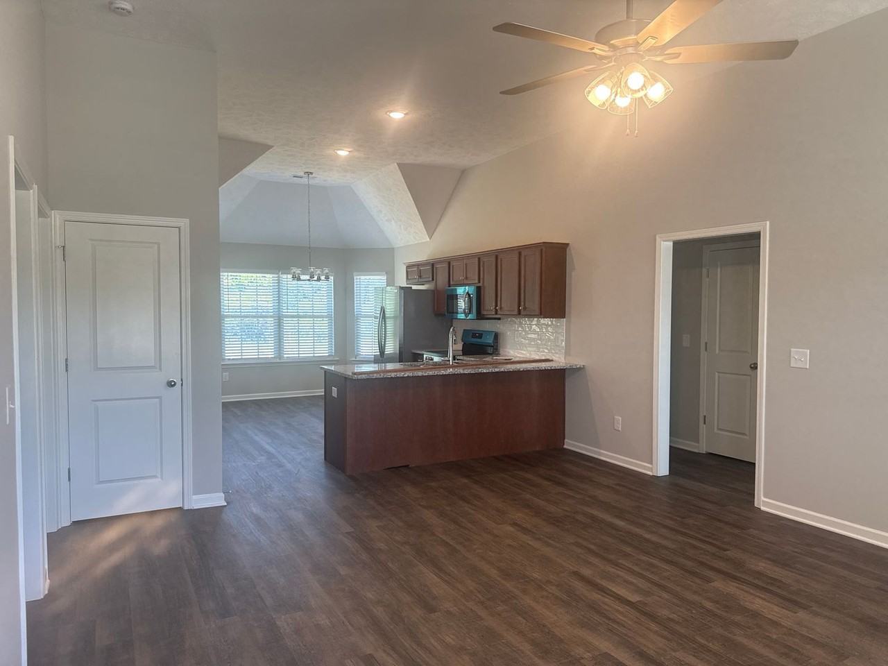 118 Hidden Cir - Photo 3 of 13