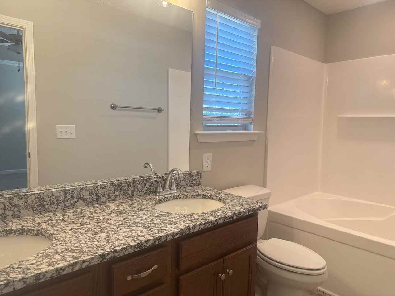 118 Hidden Cir - Photo 6 of 13