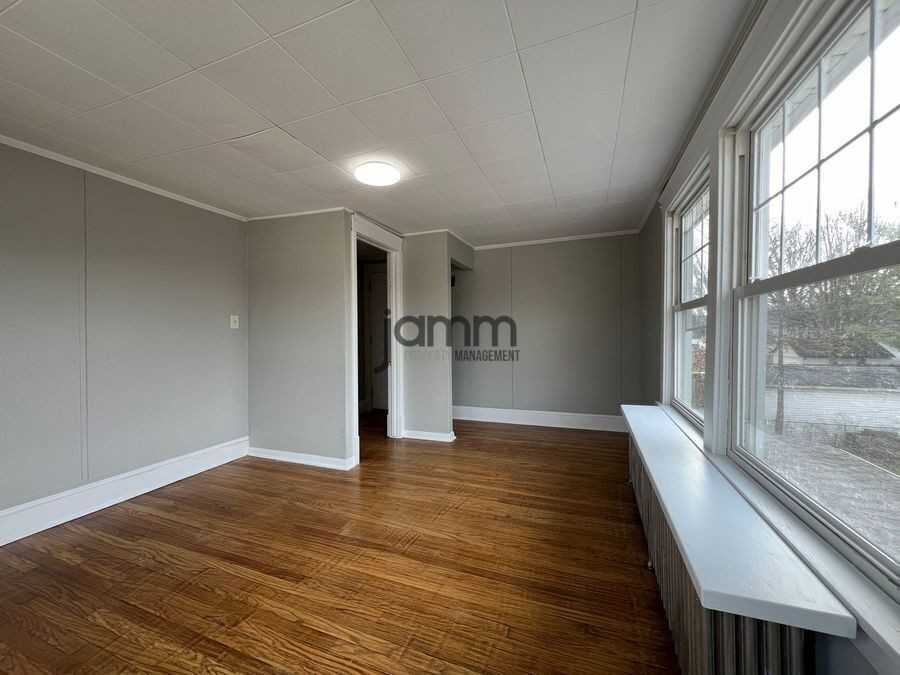 1548 Alameda Ave - Photo 5 of 17