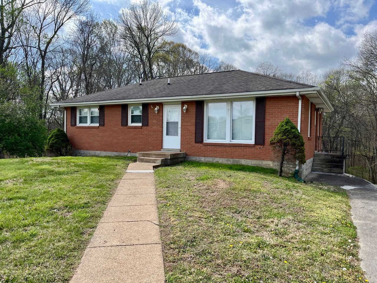 2950 Ashland City Rd - Photo 2 of 20