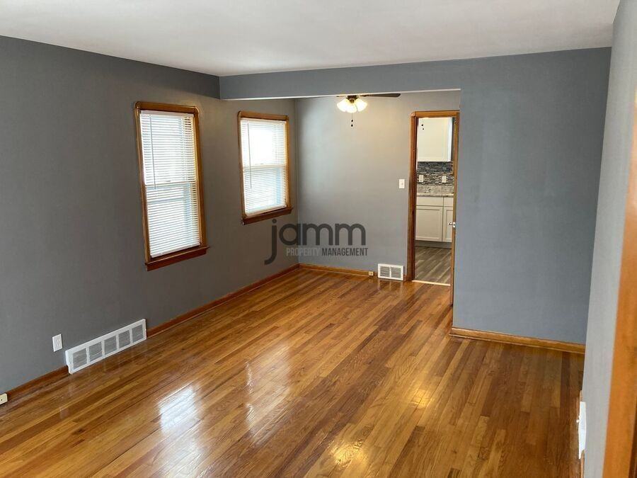 6099 Ridge Rd Lowr #1 - Photo 2 of 17