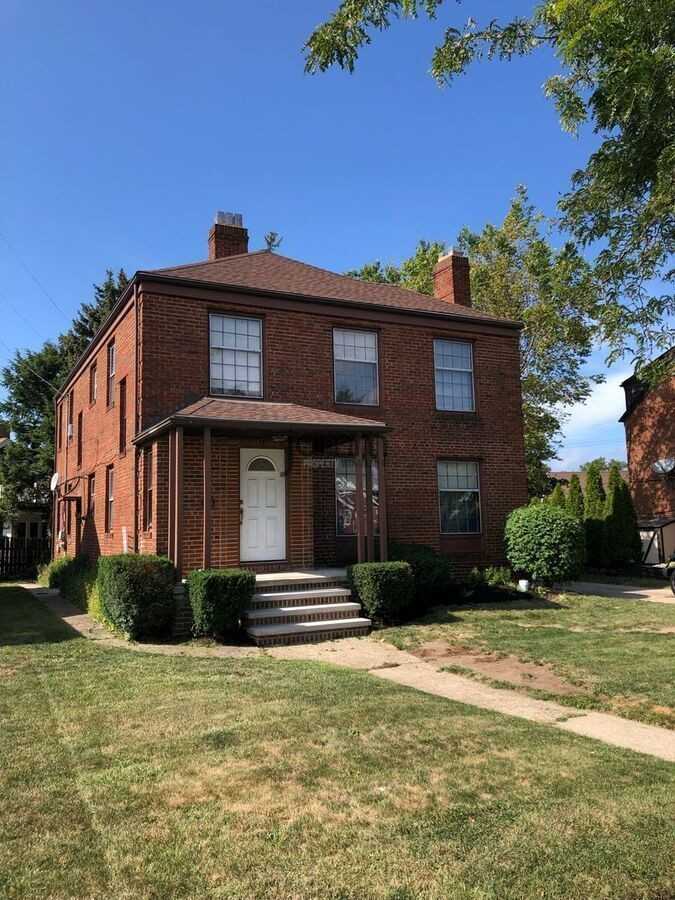 17724 Hilliard Rd Uppr - Photo 2 of 20