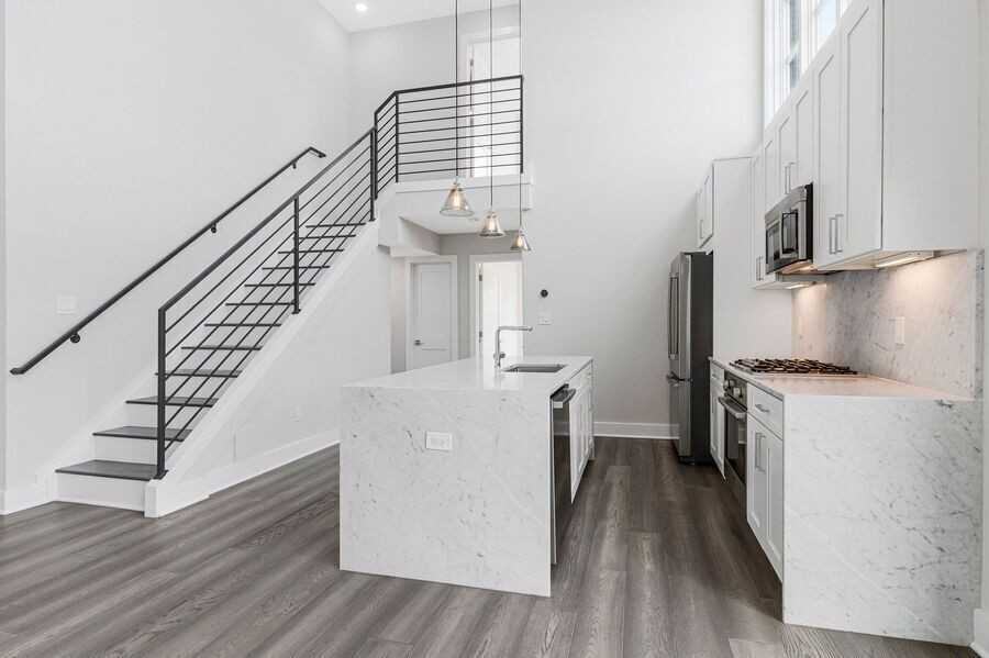 205 V St Nw #201 - Photo 6 of 27