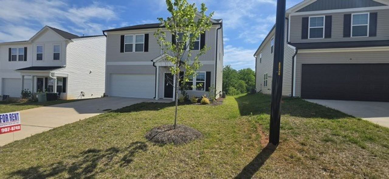 5037 Fallmeade Rd - Photo 2 of 20