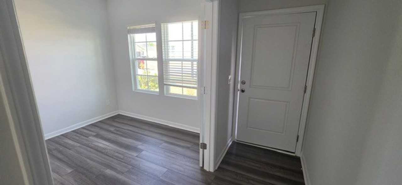 5037 Fallmeade Rd - Photo 4 of 20