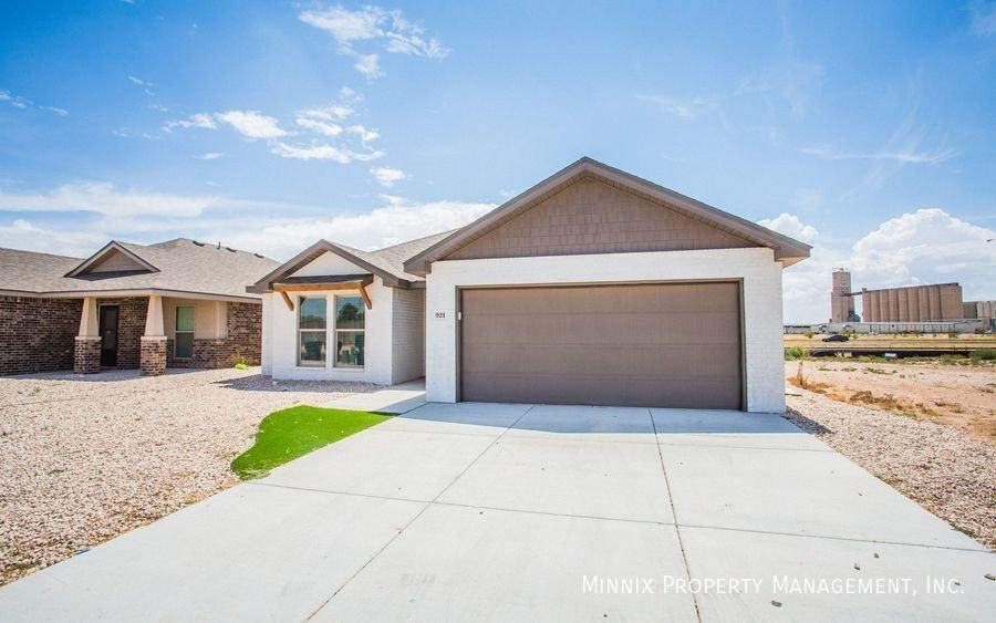 921 Tulane St - Photo 2 of 40