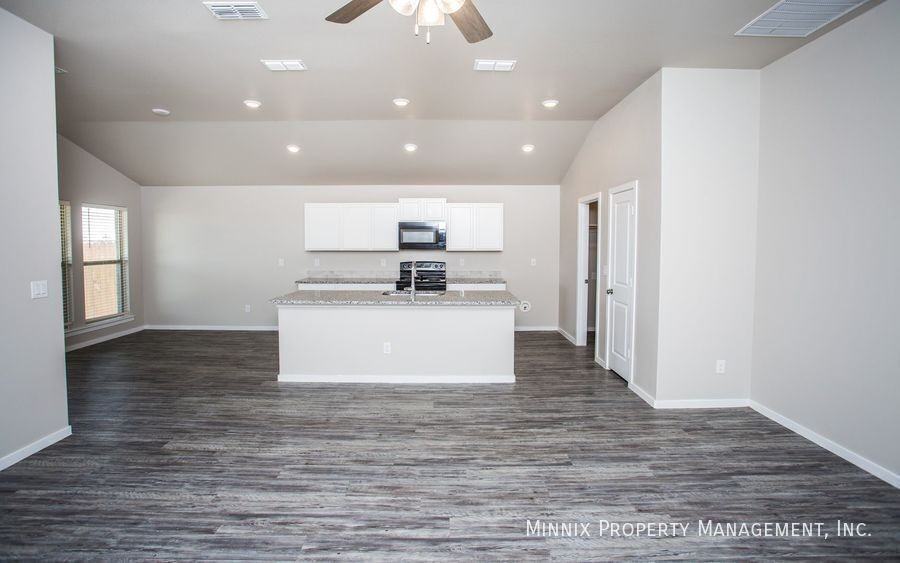 921 Tulane St - Photo 6 of 40