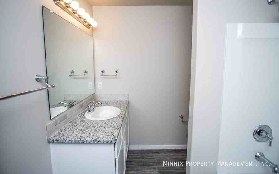 921 Tulane St - Photo 7 of 40