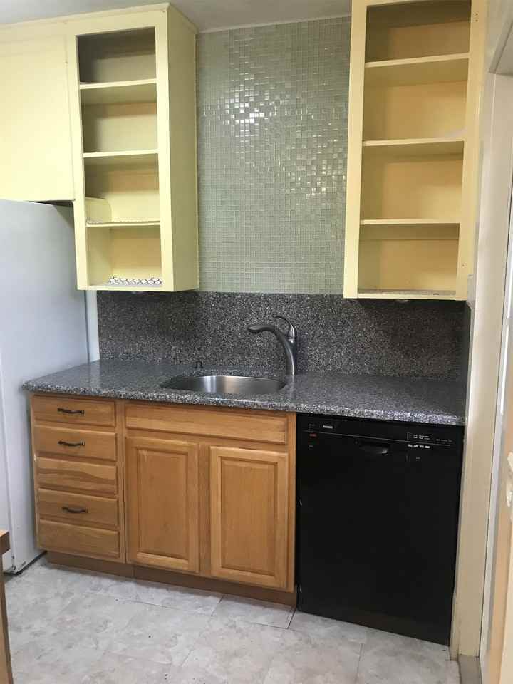 1005 Ne 7th Pl #1 - Photo 7 of 11