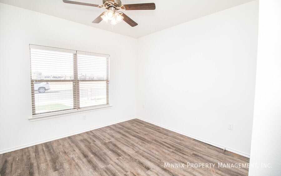 6912 21st St - Photo 7 of 28