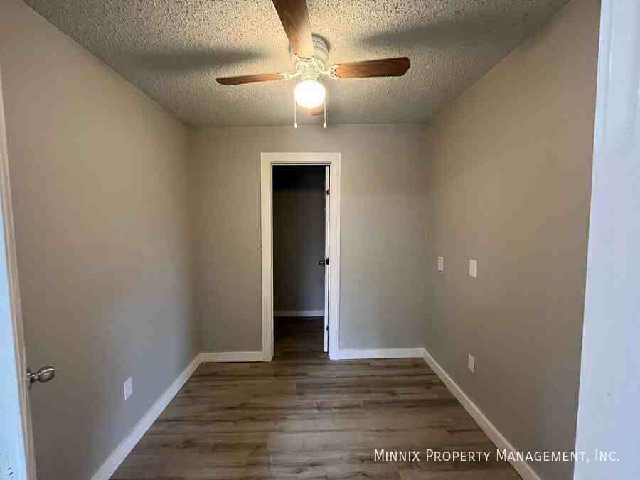 950 S 10th St - Photo 3 of 14