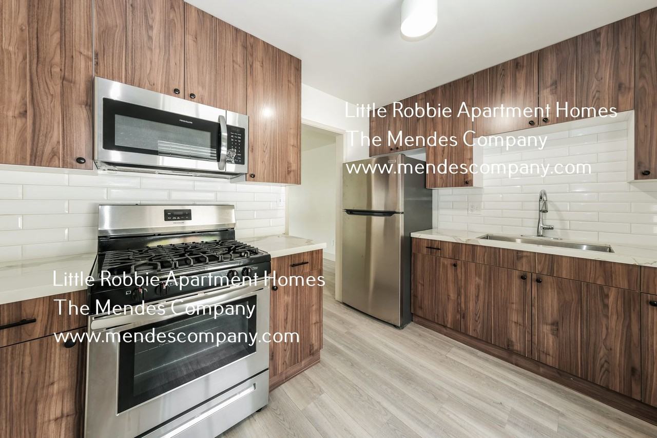 1762 1/2 Robinson Ave - Photo 4 of 14