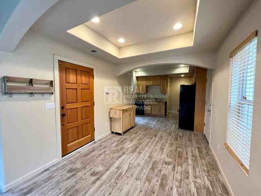 9524 Martin Luther King Blvd - Photo 3 of 12