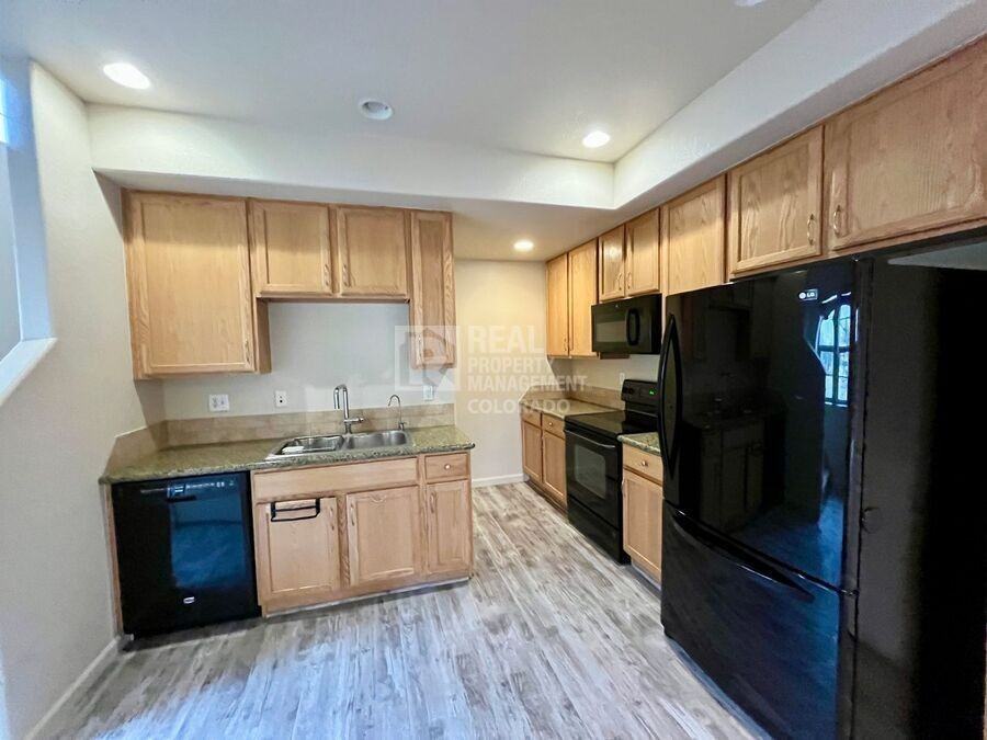 9524 Martin Luther King Blvd - Photo 4 of 12