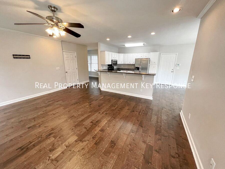 124 Summerlin Dr - Photo 3 of 18