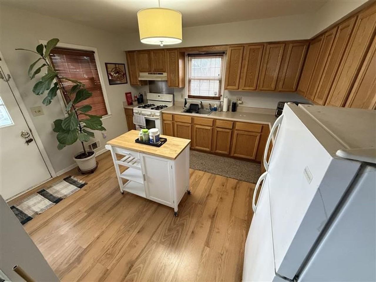 21 Highland Ave - Photo 3 of 11