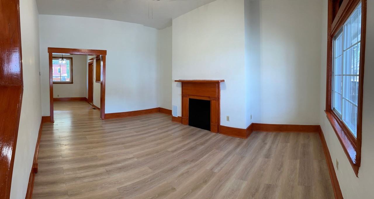 1326 Evergreen Ave - Photo 2 of 7